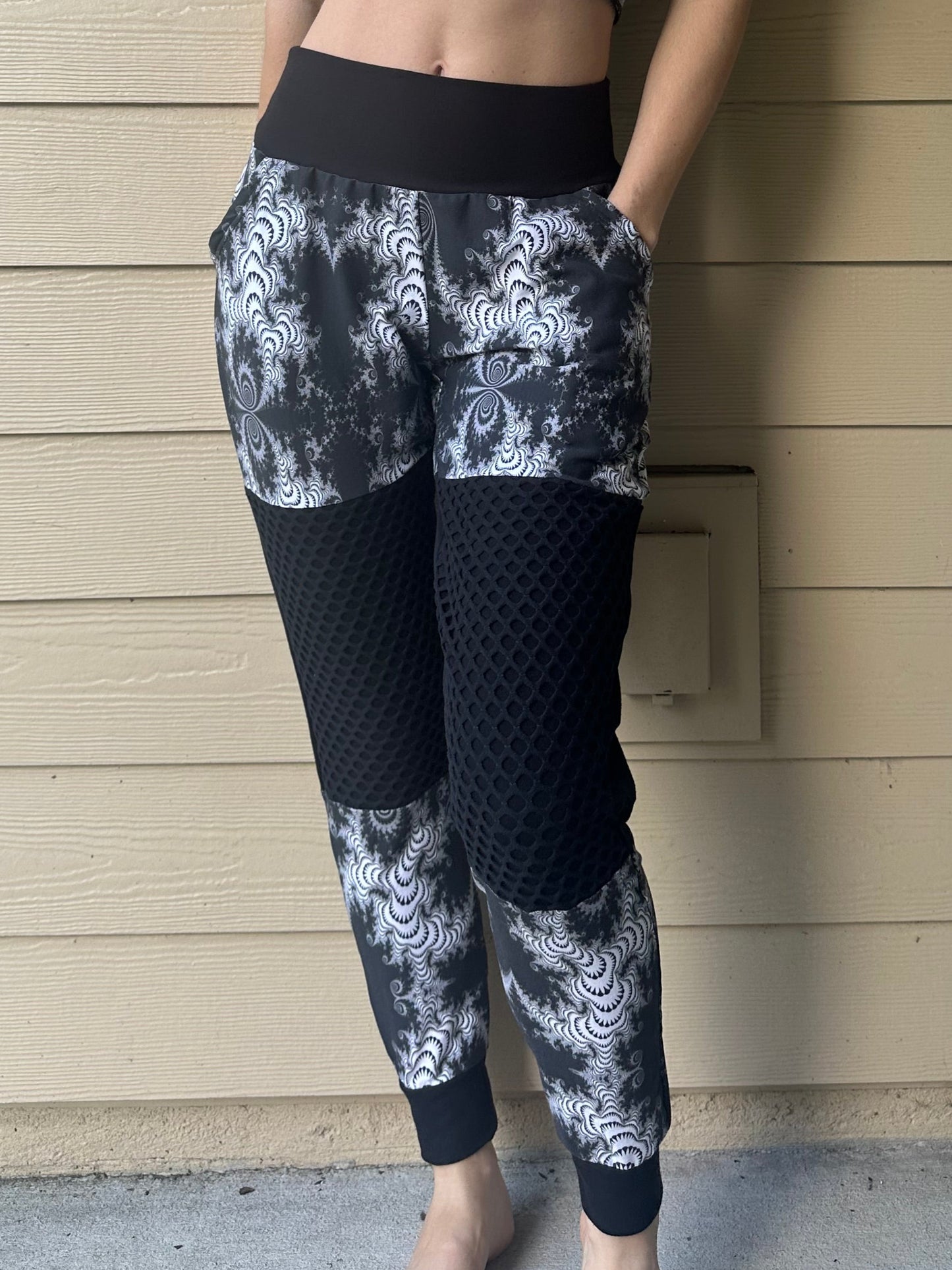 Infectious Void (M) Yoga Joggers - TeraFractal