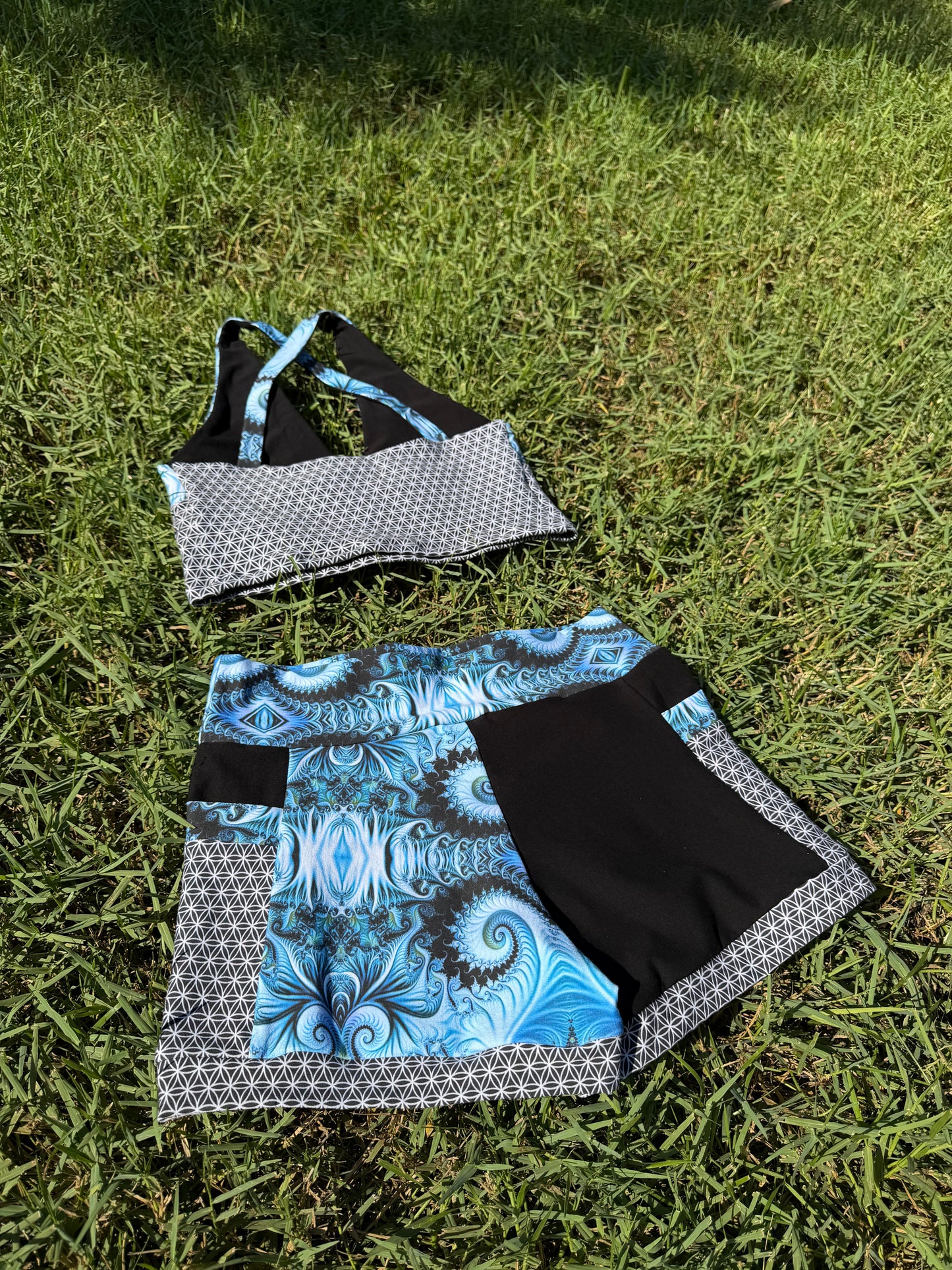 Icy (XL) Cross Back Set