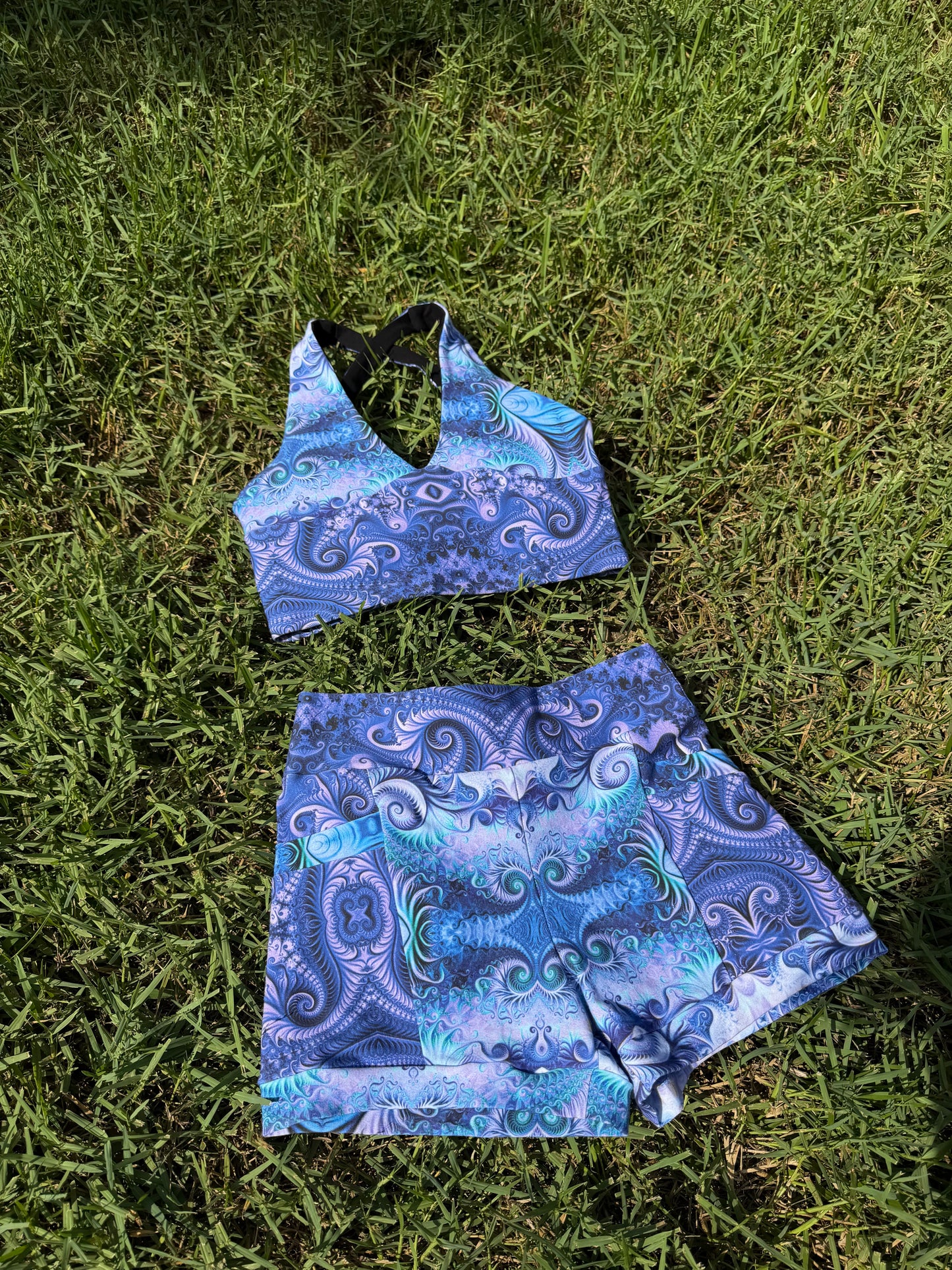 Bloom (M) Cross Back Set - TeraFractal