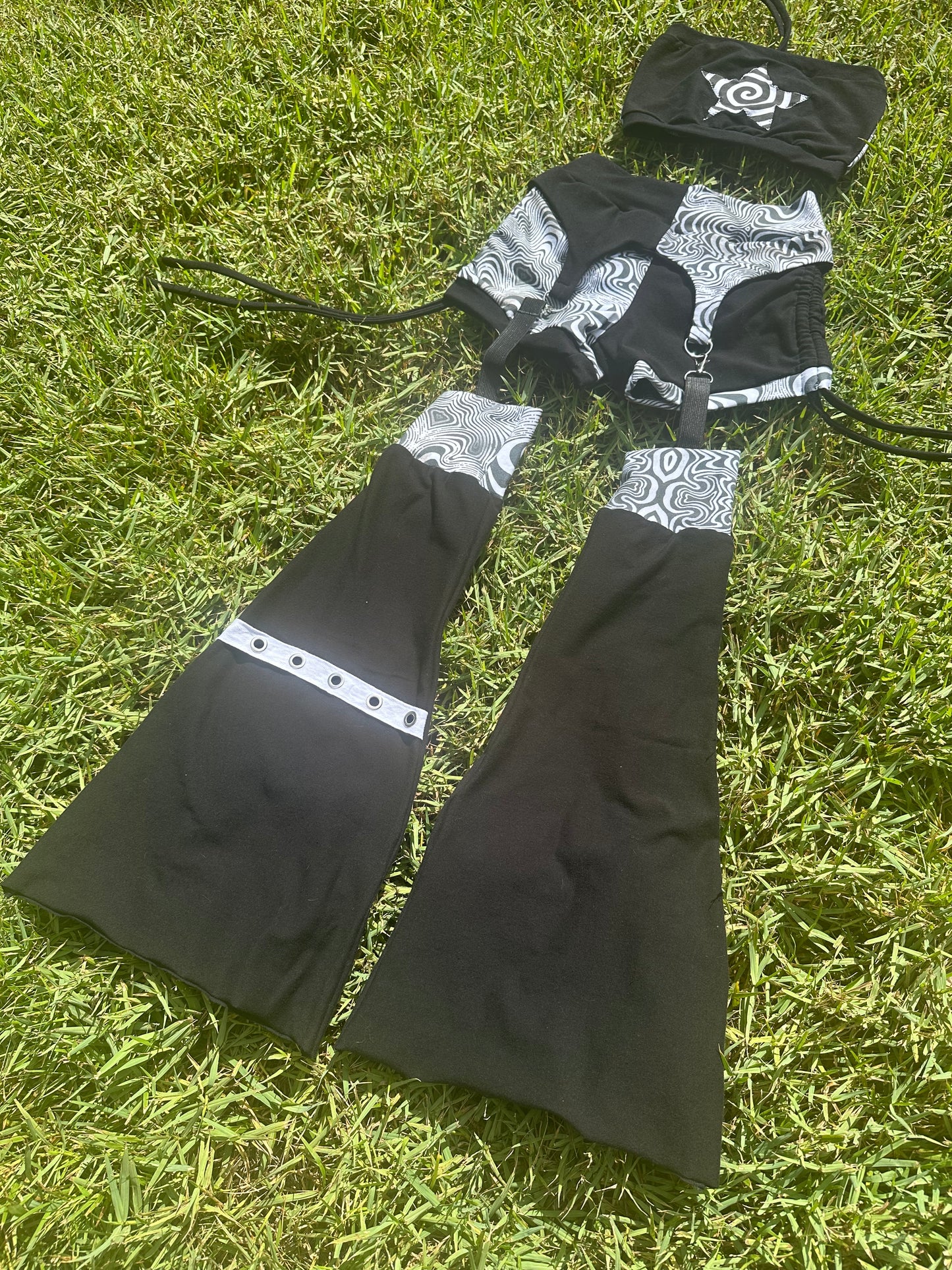 Enter the Void (S) 3 Piece Garter Set - TeraFractal