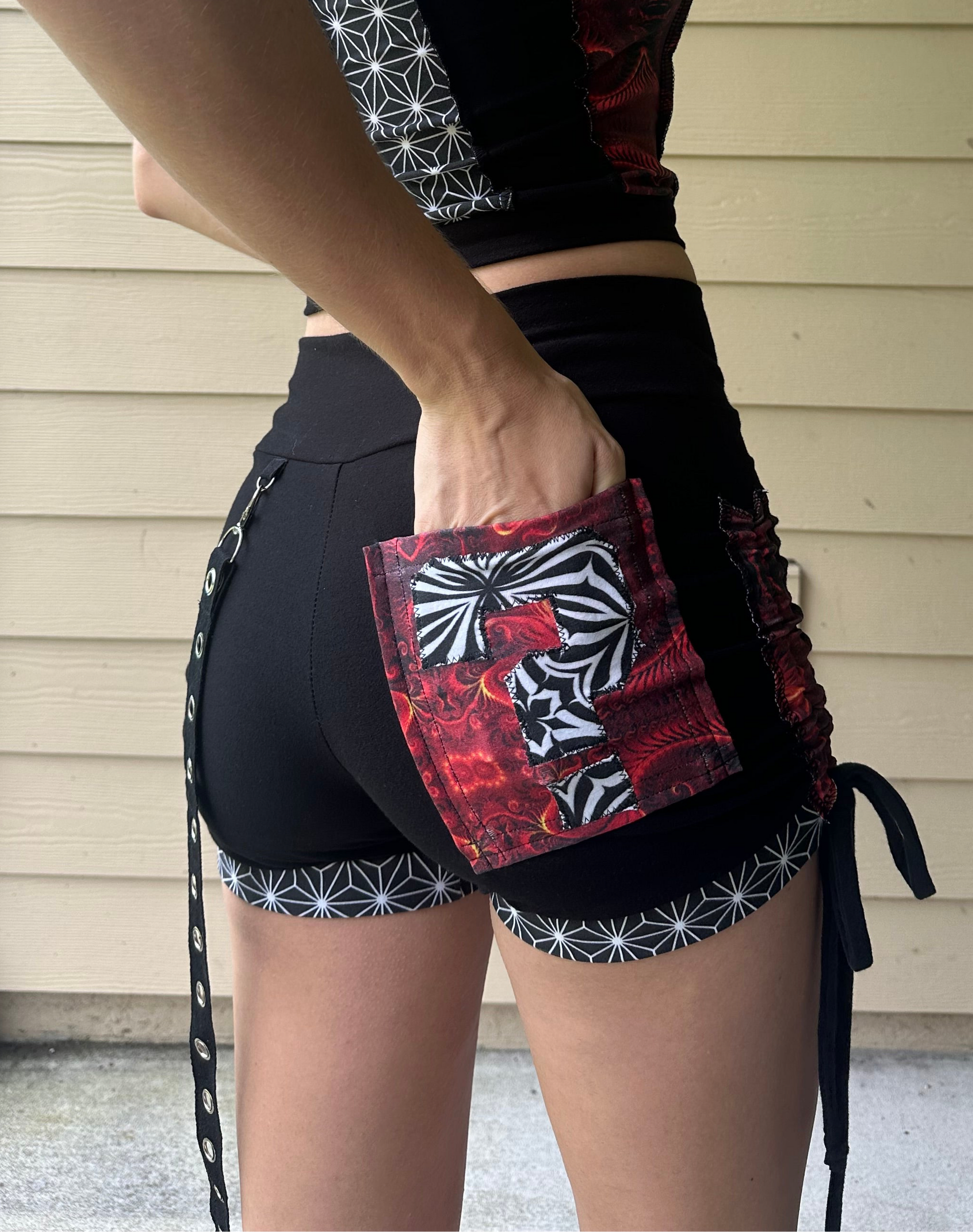 Devised (SM) Cinch Shorts - TeraFractal