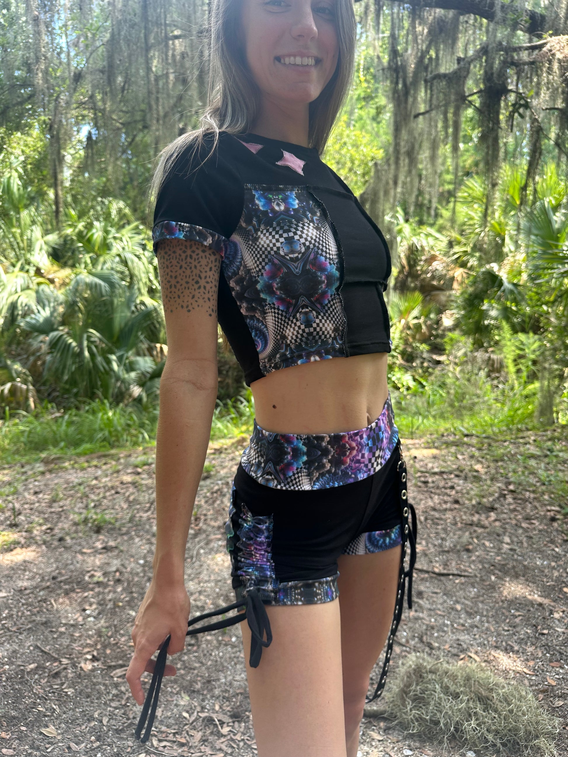 Disco (M) Shorts - TeraFractal