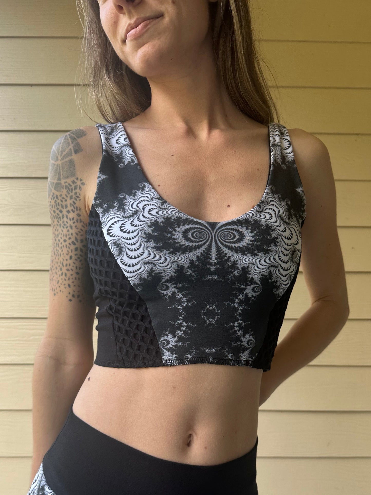 Infectious Void (M) Tank - TeraFractal