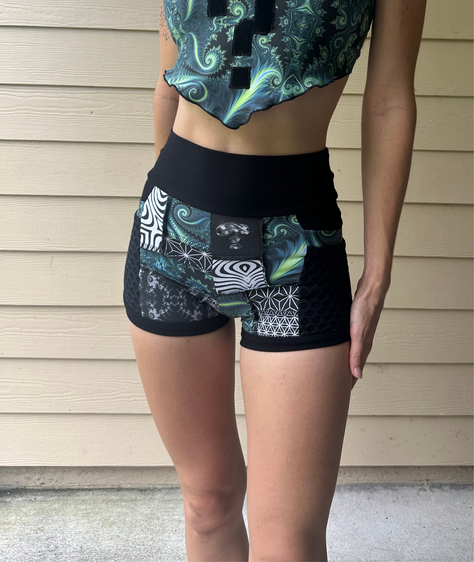 Vexel (XS) Patchwork Pocket Shorts - TeraFractal