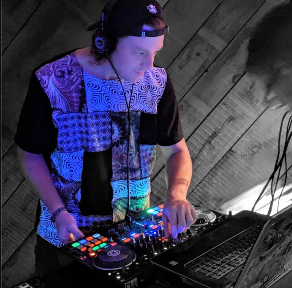 MTO Patchwork Tee - TeraFractal