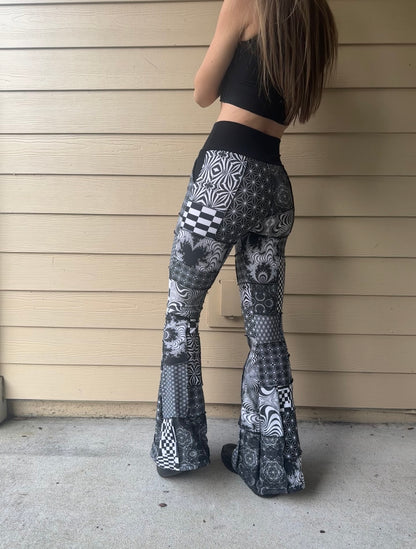 B&W (M) Patchwork Flares