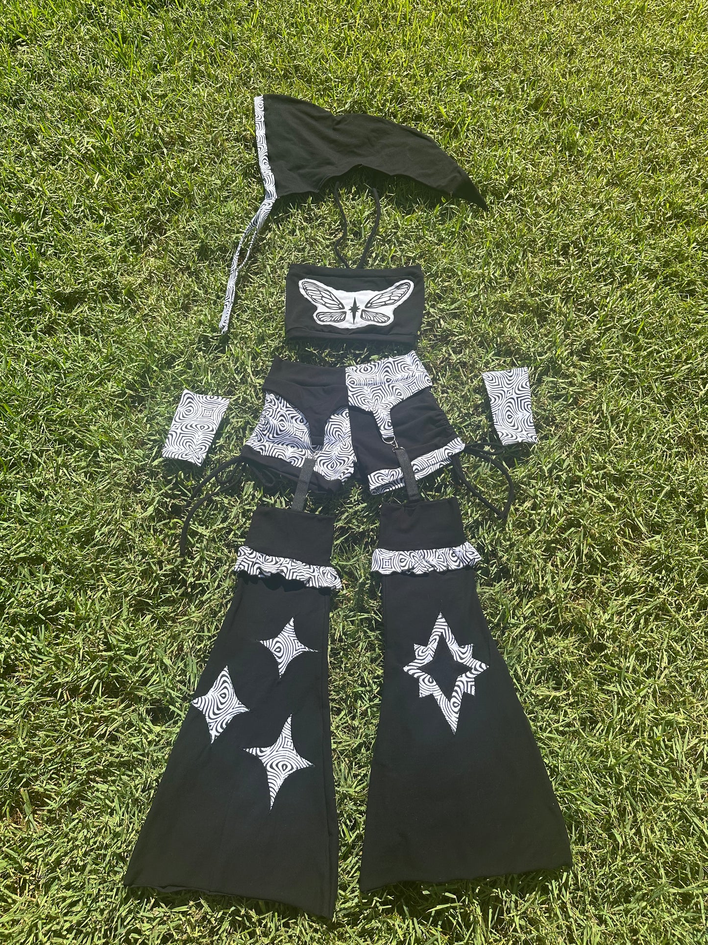 Ruffled Wizard (L) 5 Piece Garter Set - TeraFractal