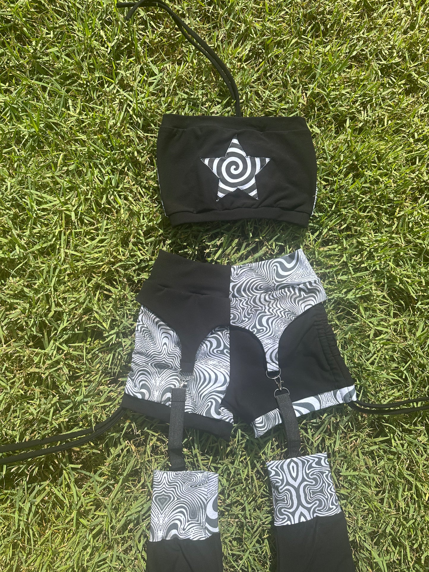 Enter the Void (S) 3 Piece Garter Set - TeraFractal