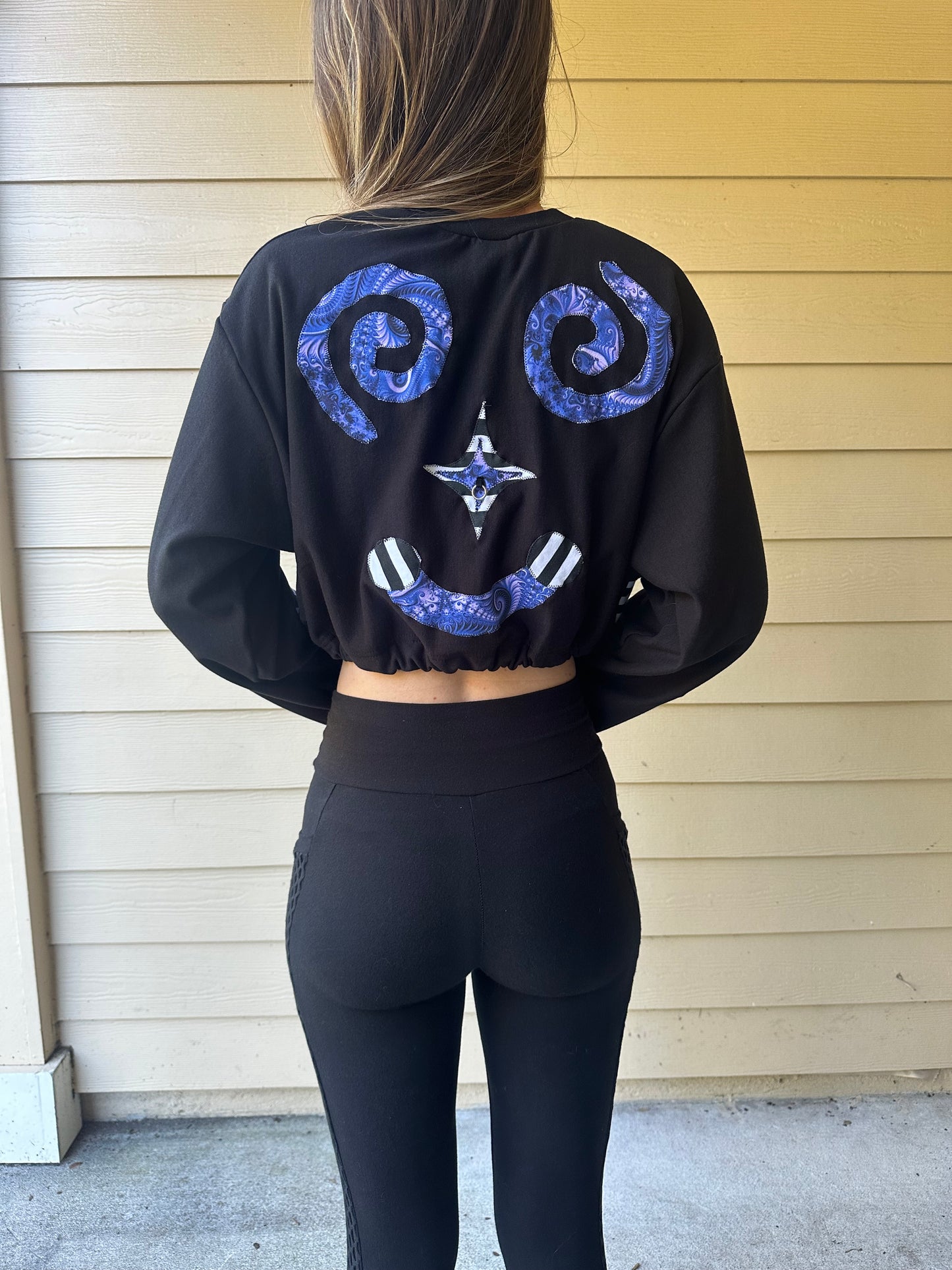 Bamboo (M) Cropped Purple Daze Clown Crew-Neck