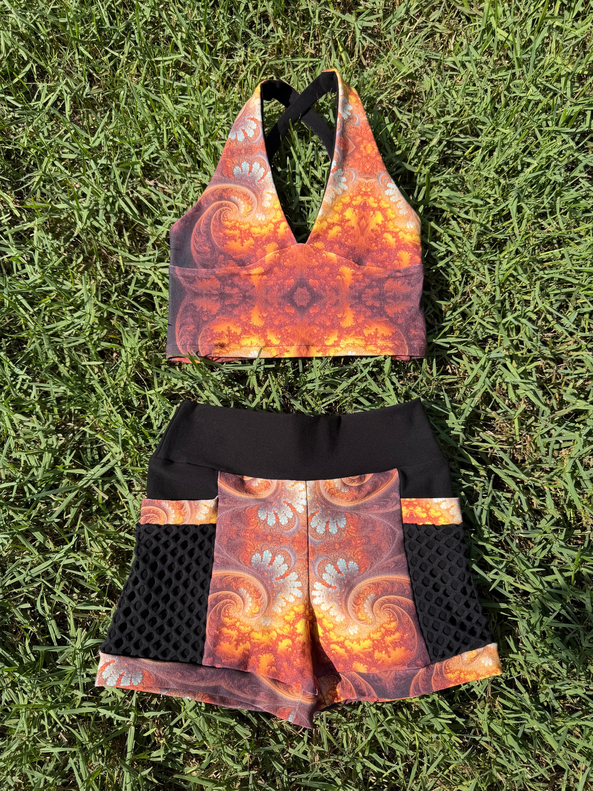 Gilded (S) Cross Back Set - TeraFractal