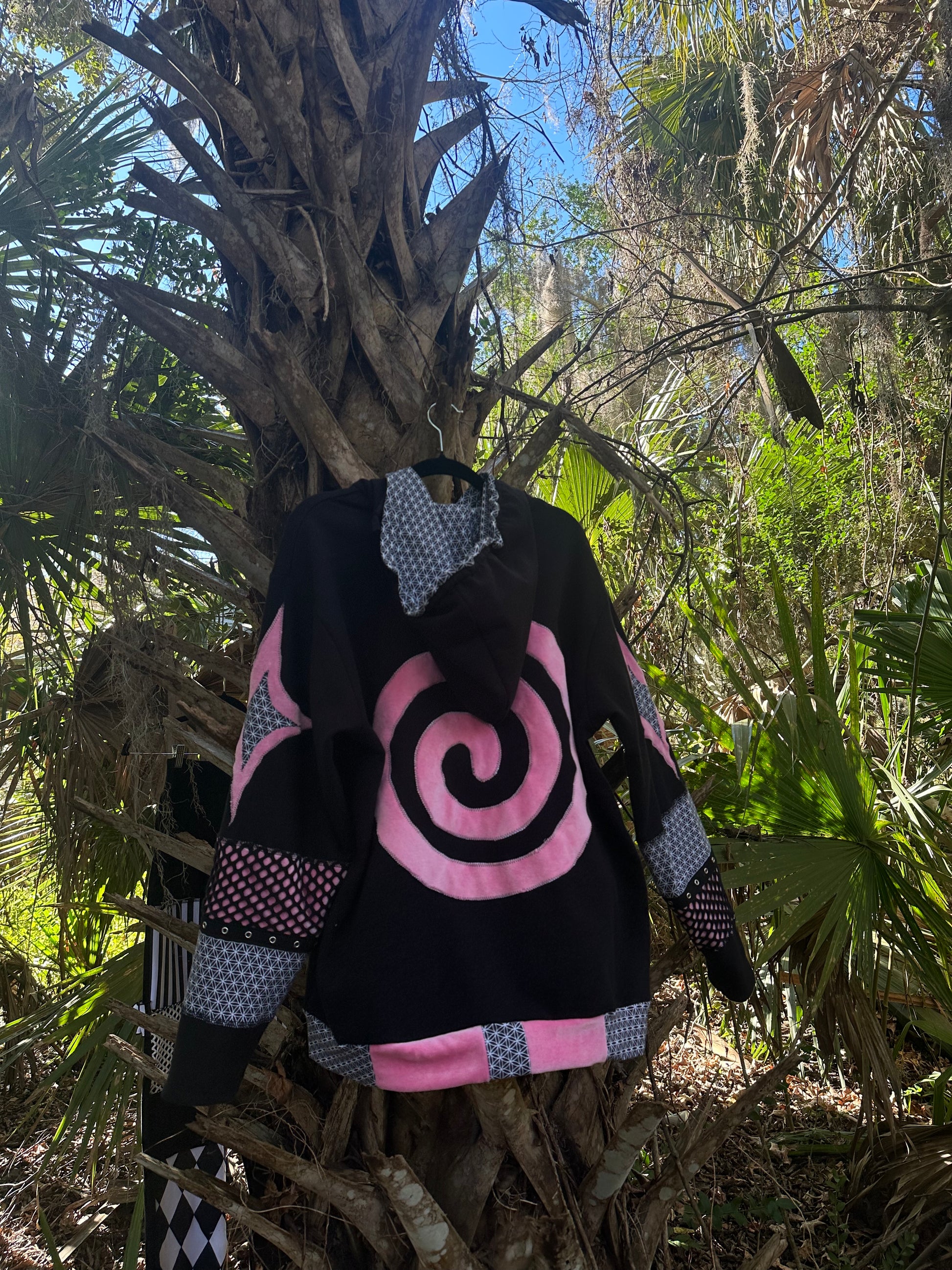 All Seeing Butterfleye Hoodie (LG) - TeraFractal