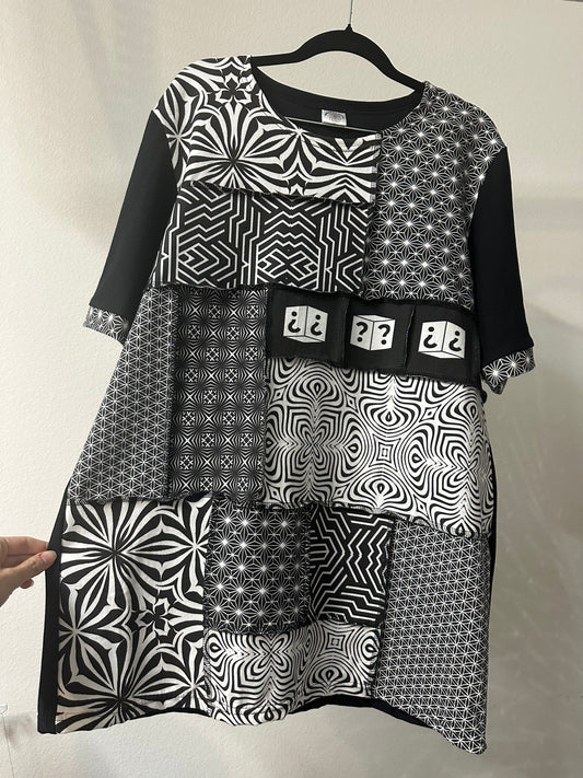 B&W Patchwork (L) Tipper Squared Tee - TeraFractal