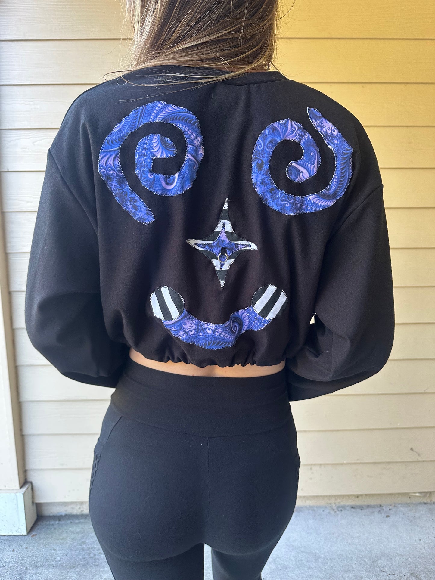 Bamboo (M) Cropped Purple Daze Clown Crew-Neck