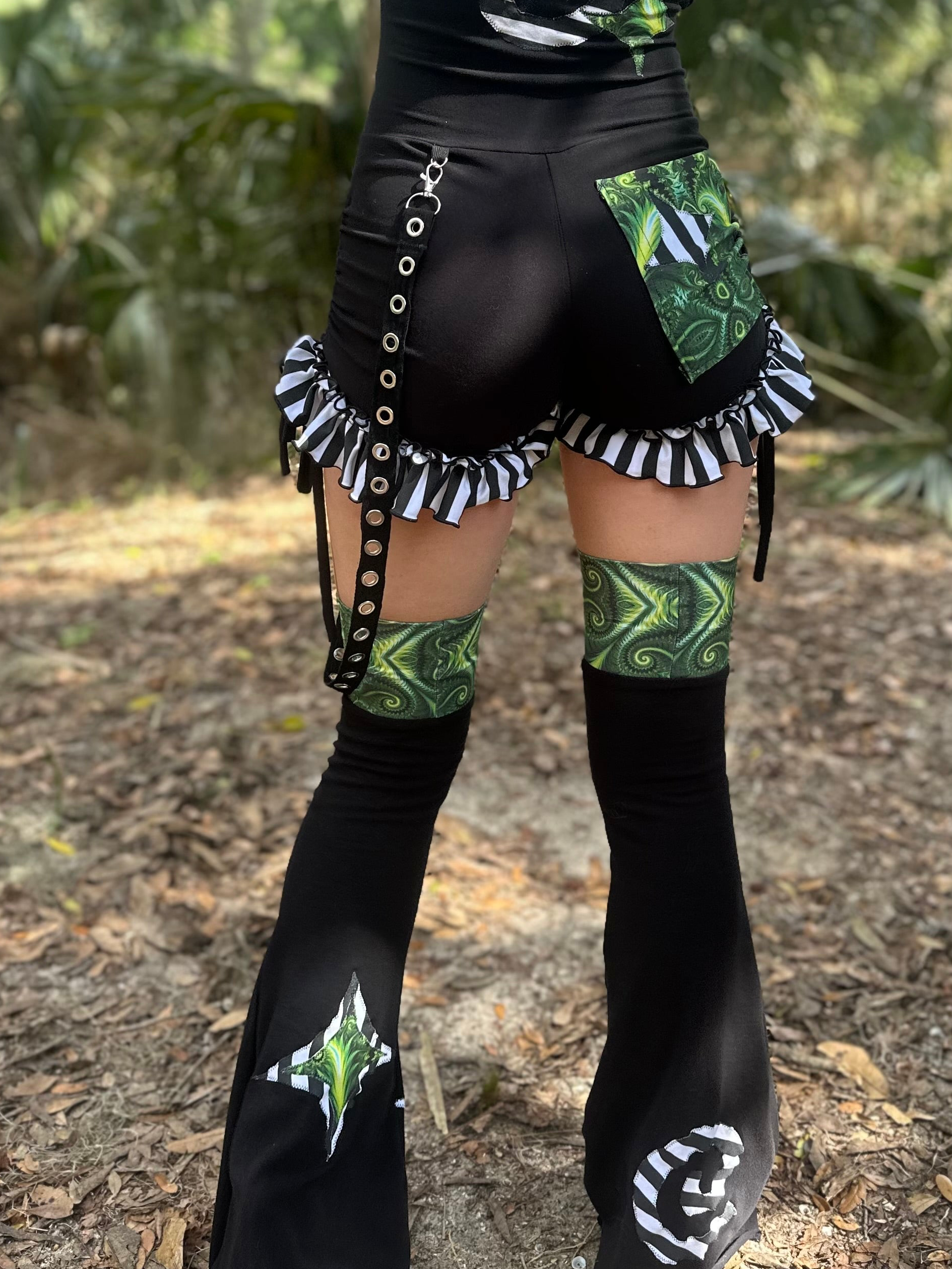 MTO Ruffle Cinch Shorts - TeraFractal