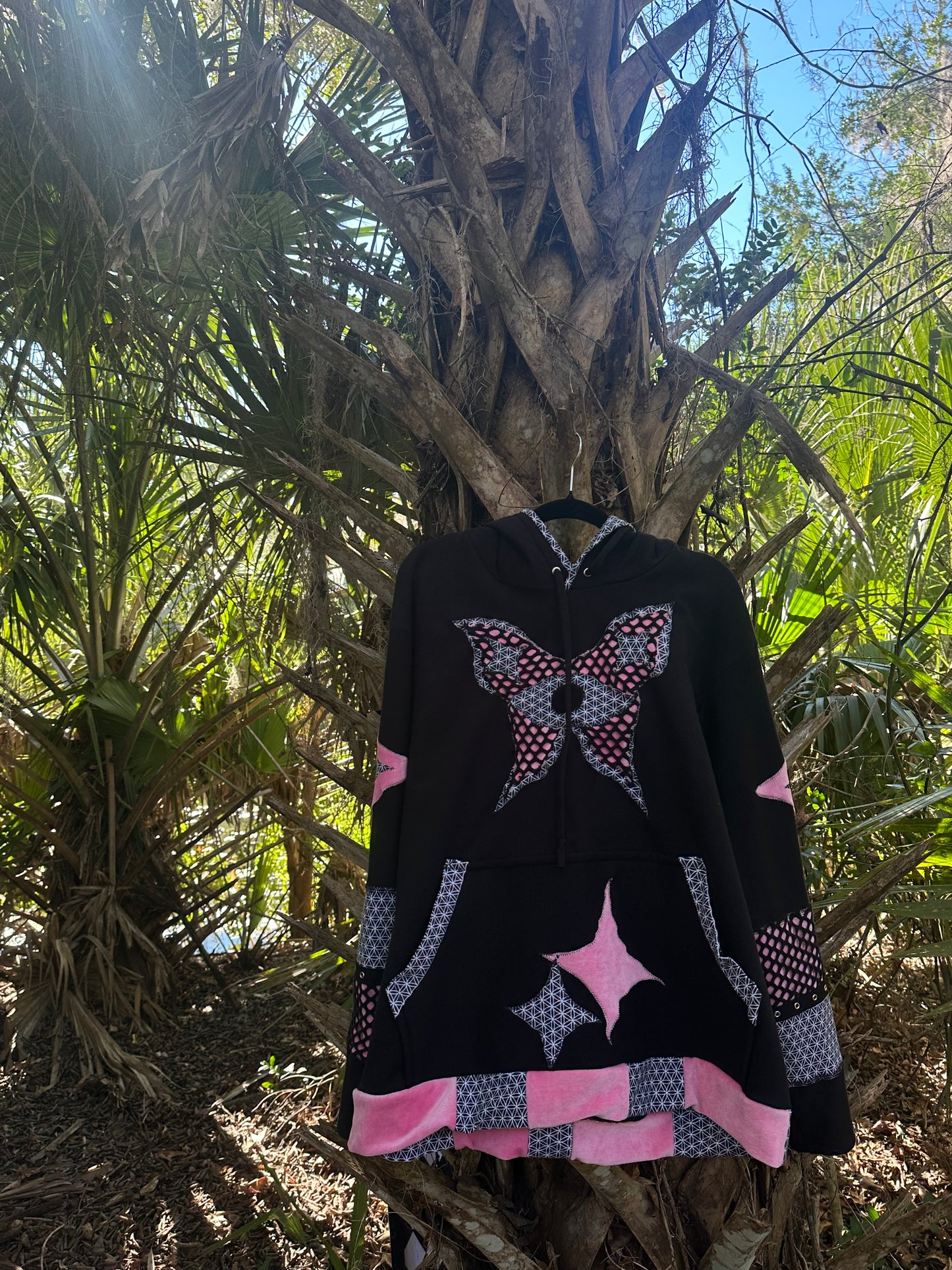 All Seeing Butterfleye Hoodie (LG) - TeraFractal