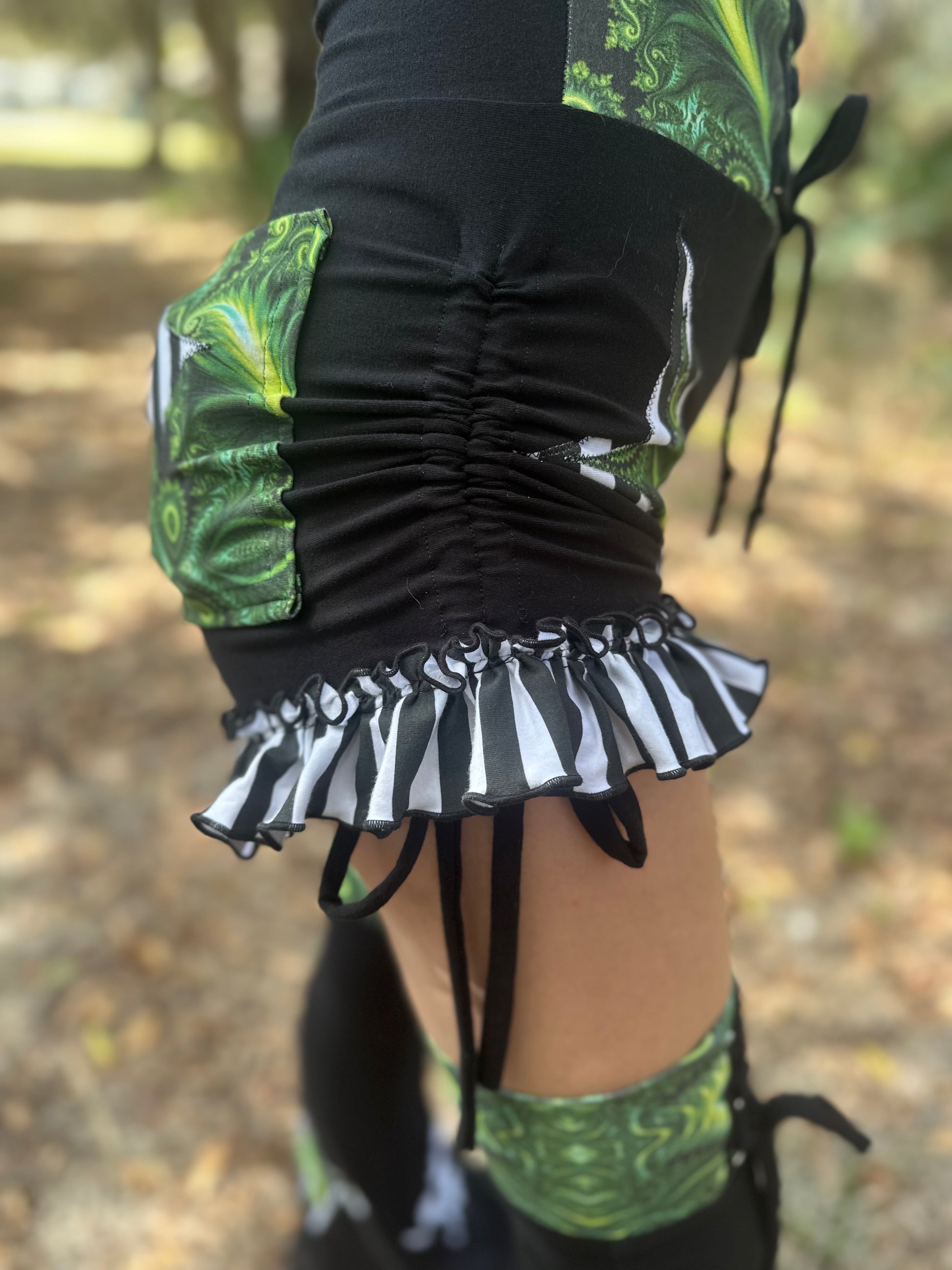 MTO Ruffle Cinch Shorts - TeraFractal