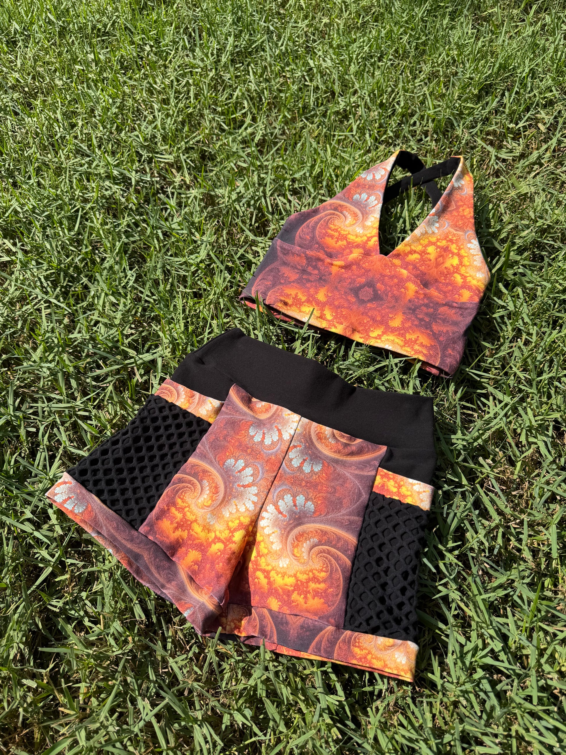 Gilded (S) Cross Back Set - TeraFractal