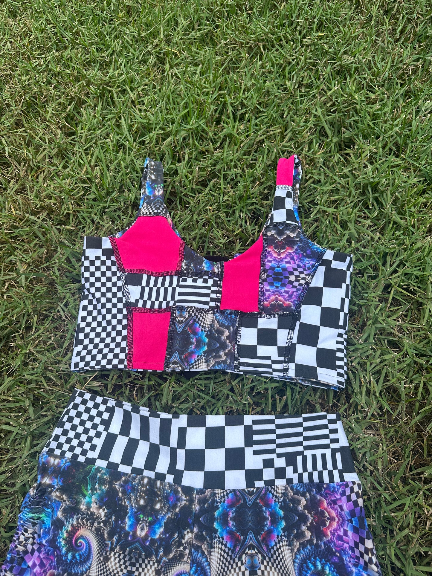 Disco (XL) Ruffle Set - TeraFractal