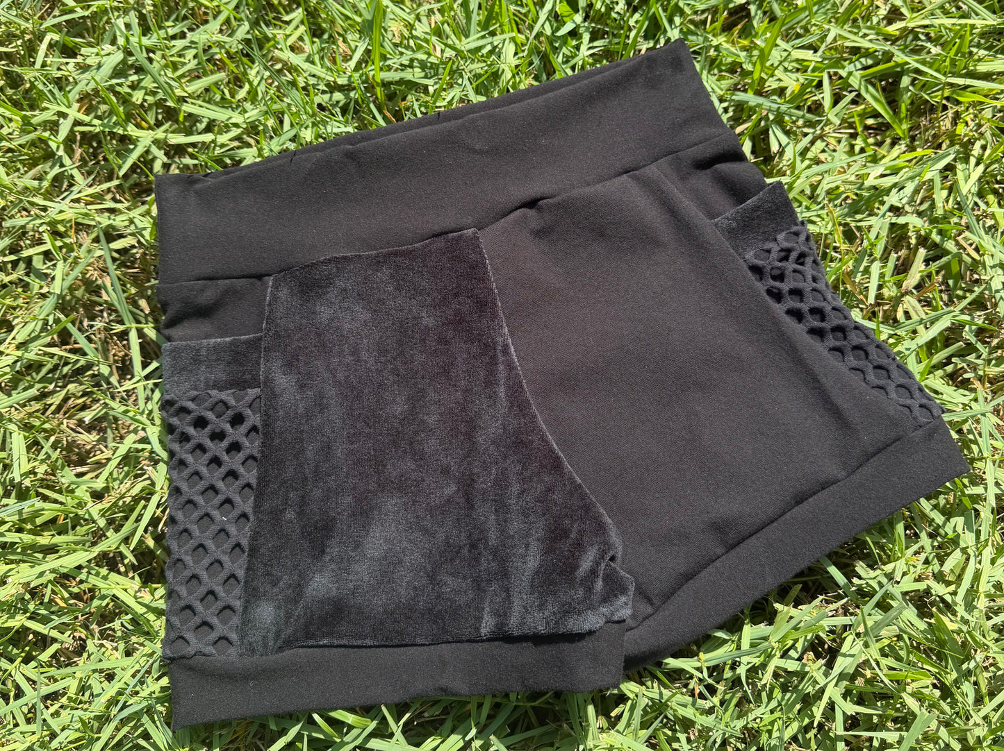 Darkling (M) Shorties