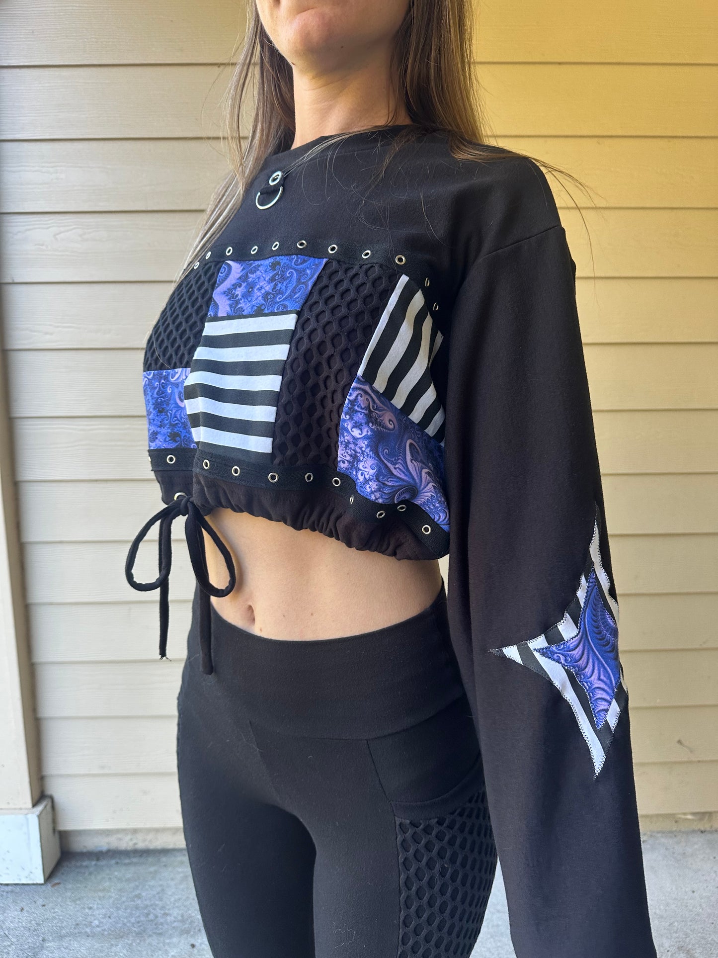 Bamboo (M) Cropped Purple Daze Clown Crew-Neck